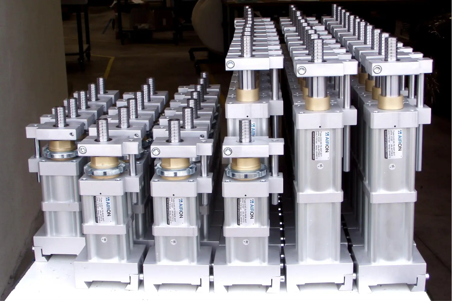 serie di cilindri airon per sistemi di saldatura